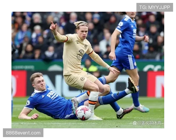 恩佐关键强强对话中的表现稳定性与战术影响力解析