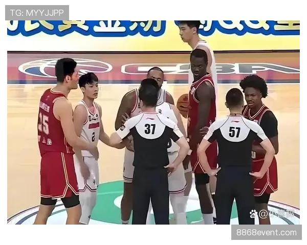 篮球比赛中的“持球五秒违例”是什么情况？裁判如何判定？